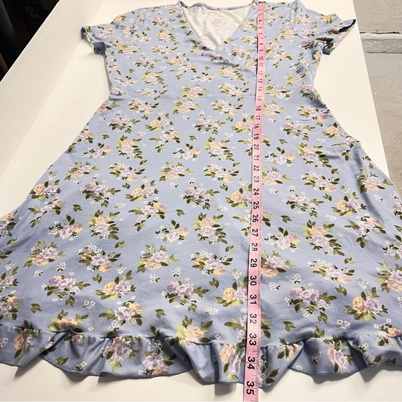 Imperfect floral mini dress stretchy short sleeved ruffle hem sundress SO large - Picture 2 of 13